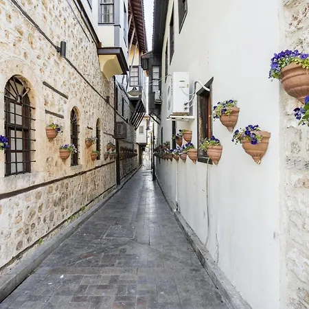 Delightful Flat Near Hadrians Gate Apartamento Antália